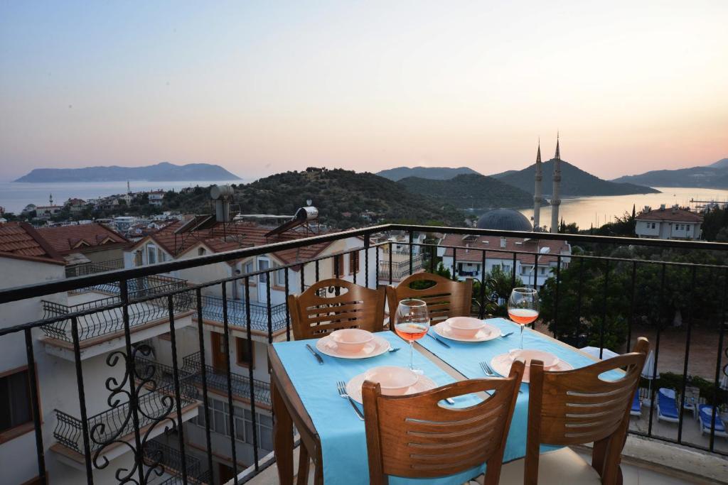Tuğçe Apartments Kaş Extérieur photo